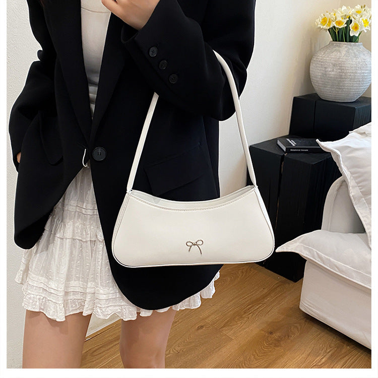 Elegant Curved Handbag Kalsten