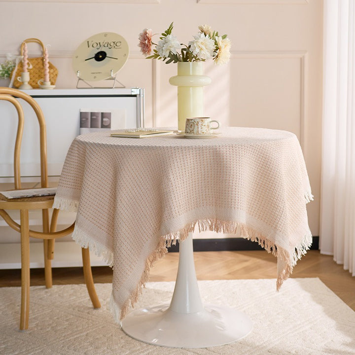 Round Textured Waffle-Weave Fringe Tablecloth with Tassel Edge