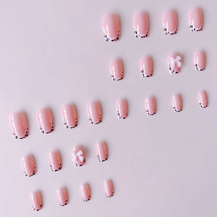 Nail art set with glamorous 3D flower decorations Kalsten
