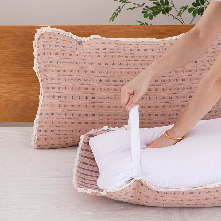 Ladies ergonomic pillow with removable cover Kalsten