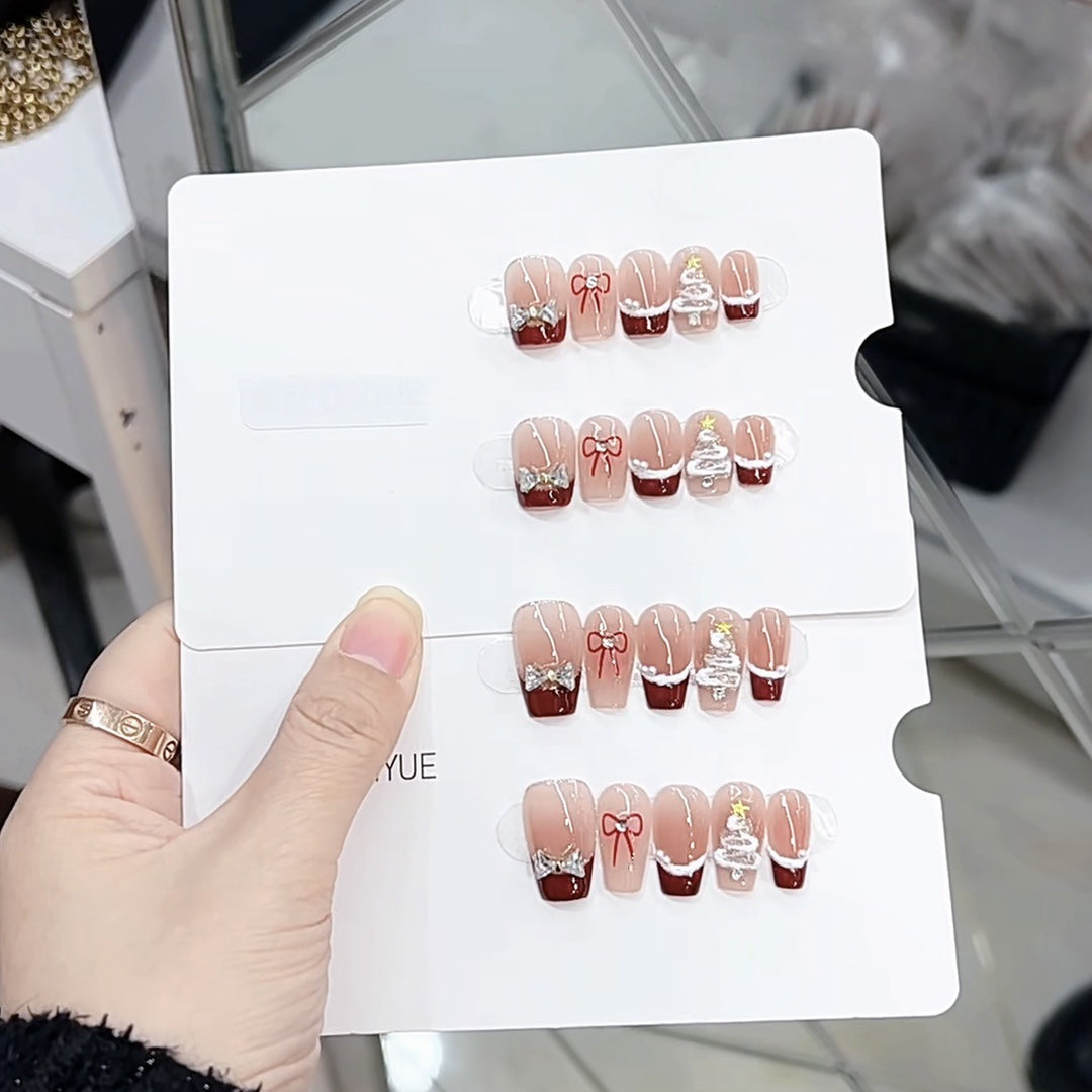 Festive Holiday-Themed Press-On Nail Art Set Kalsten
