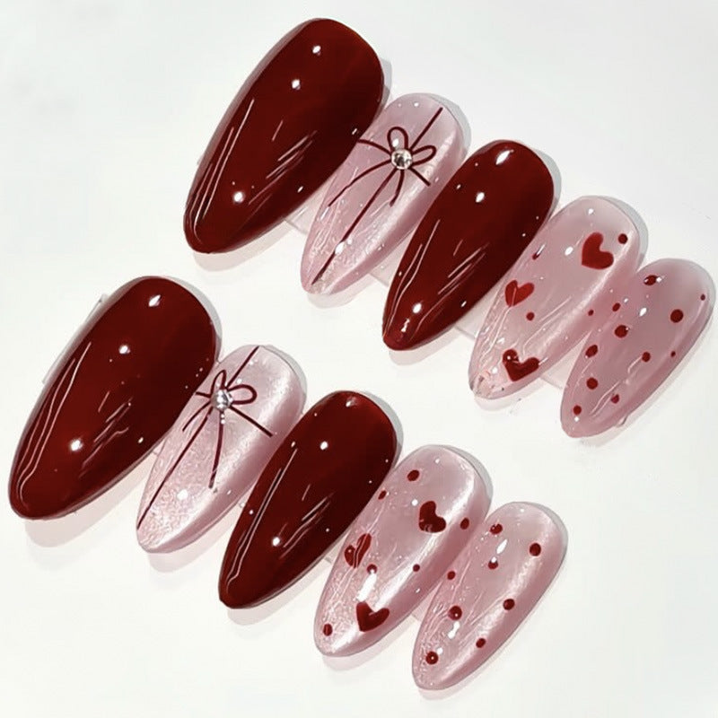 Artificial nail set with romantic heart and glitter designs Kalsten