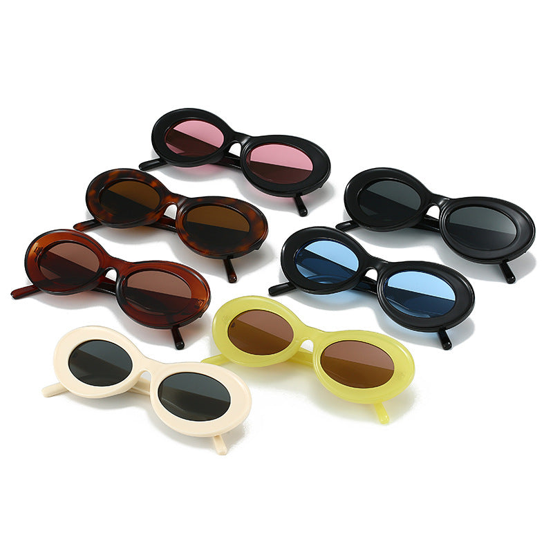 Ladies fashionable sunglasses in oval design Kalsten