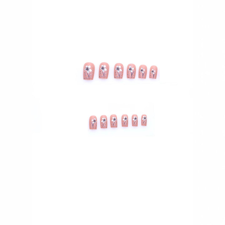 Floral Embellished Nail Art Kalsten