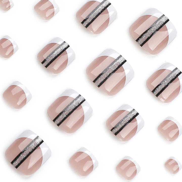 Artful toenail design with glamour accents Kalsten