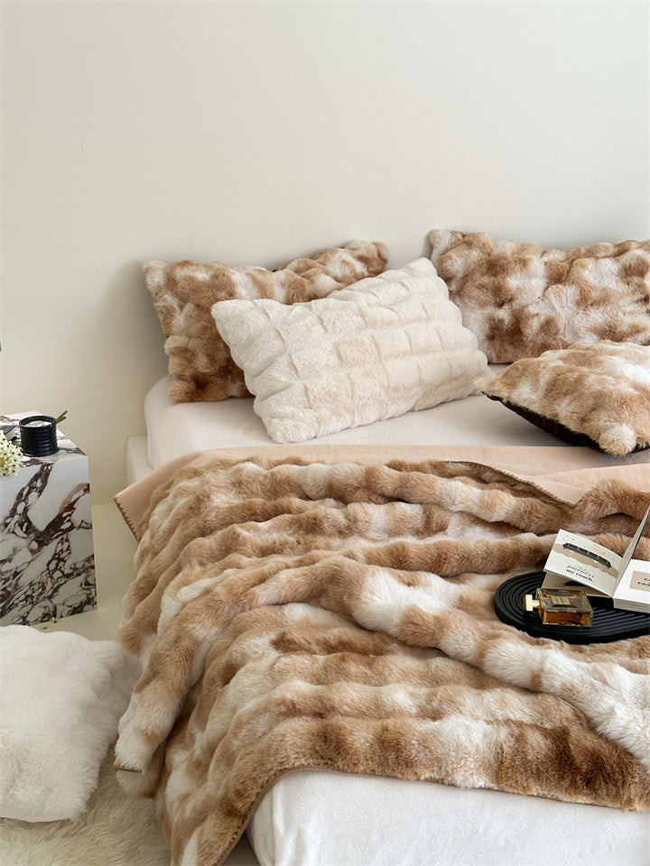 Luxury Faux Fur Blanket and Matching Cushion Set