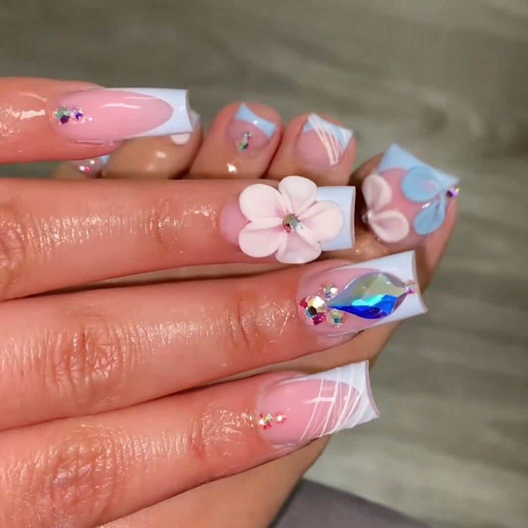 Floral-Themed Artisanal Nail Enhancements Kalsten