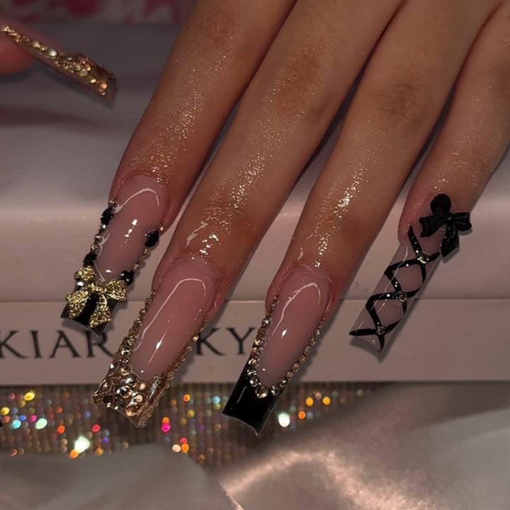 Glamorous Artificial Nails Kalsten