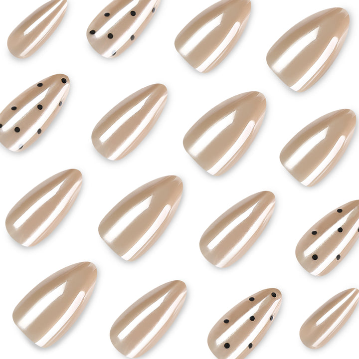 High-Quality Artificial Nails Kalsten