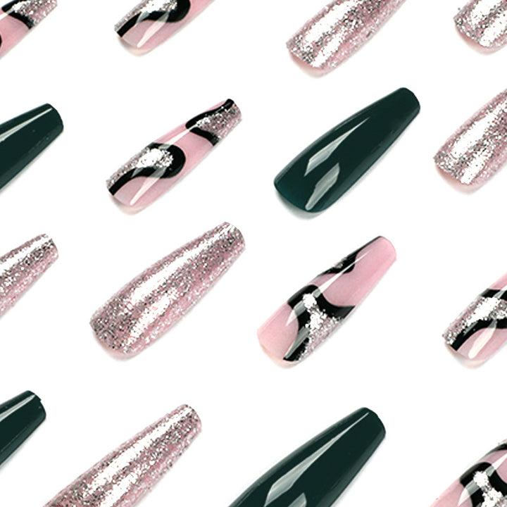 Artificial nail art with elegant glitter and gradient effects Kalsten