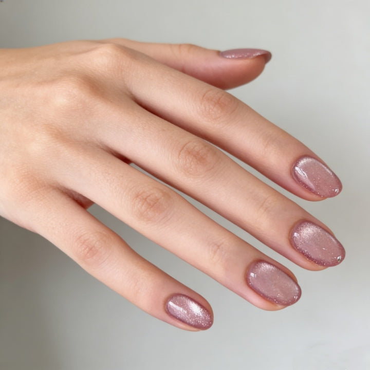 Artistic Heart-Embellished Press-On Nails Kalsten