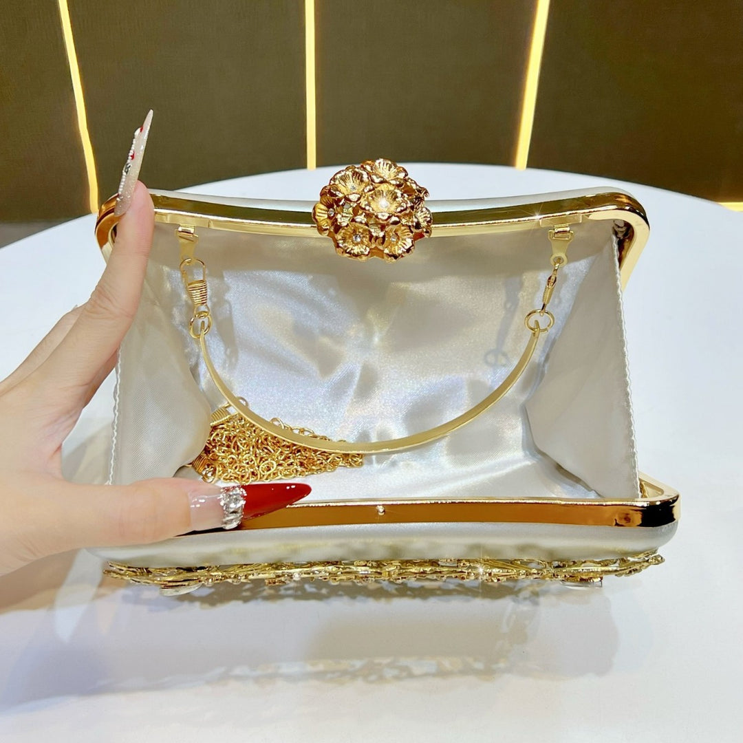Luxurious Floral Embellished Evening Clutch