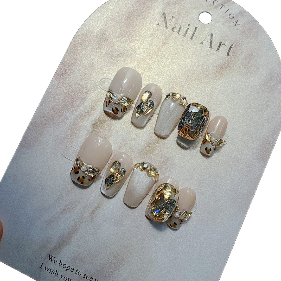 Fashionable Press-On Nails Kalsten