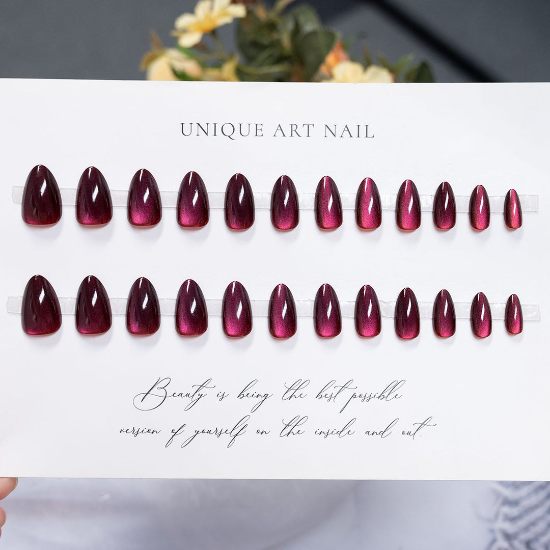 Glossy Press-On Nail Art Set