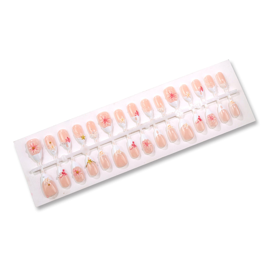 Artistic Beach-Themed Press-On Nail Set