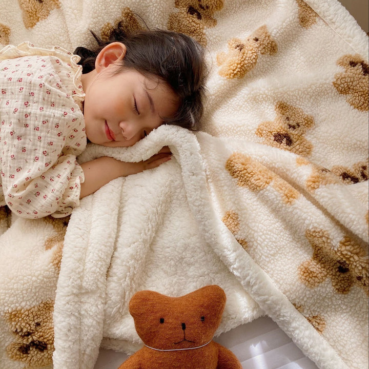 Fluffy Teddy Bear Pattern Throw Blanket