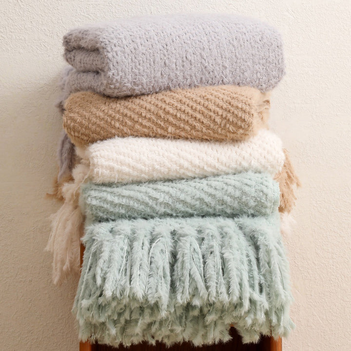 Women's knitted blanket with softest fleece and decorative fringes Kalsten
