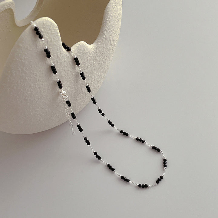 Delicate and Stylish Necklace with Sparkling Pearls Kalsten