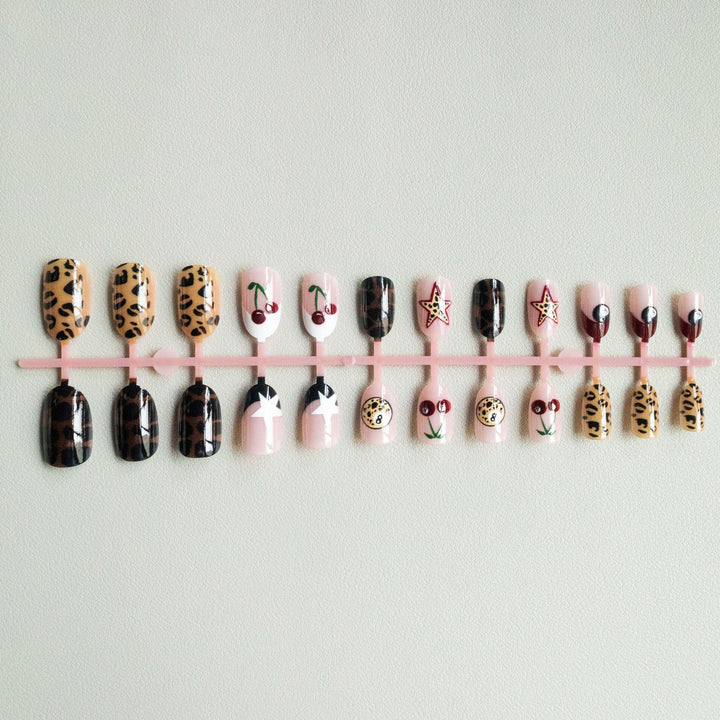 Artistic Themed Nail Art Design Kit
