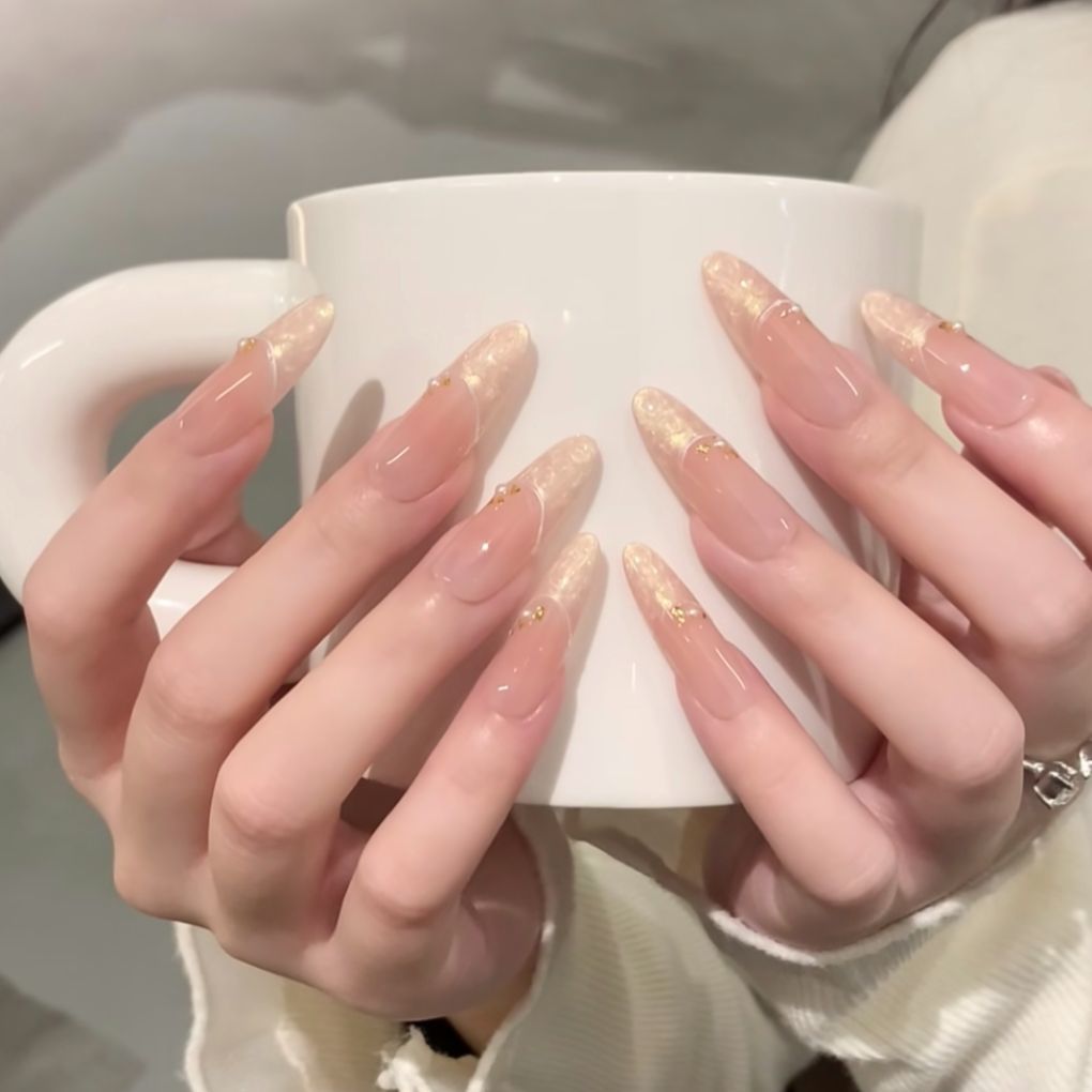 Stylish and Elegant Nail Extensions