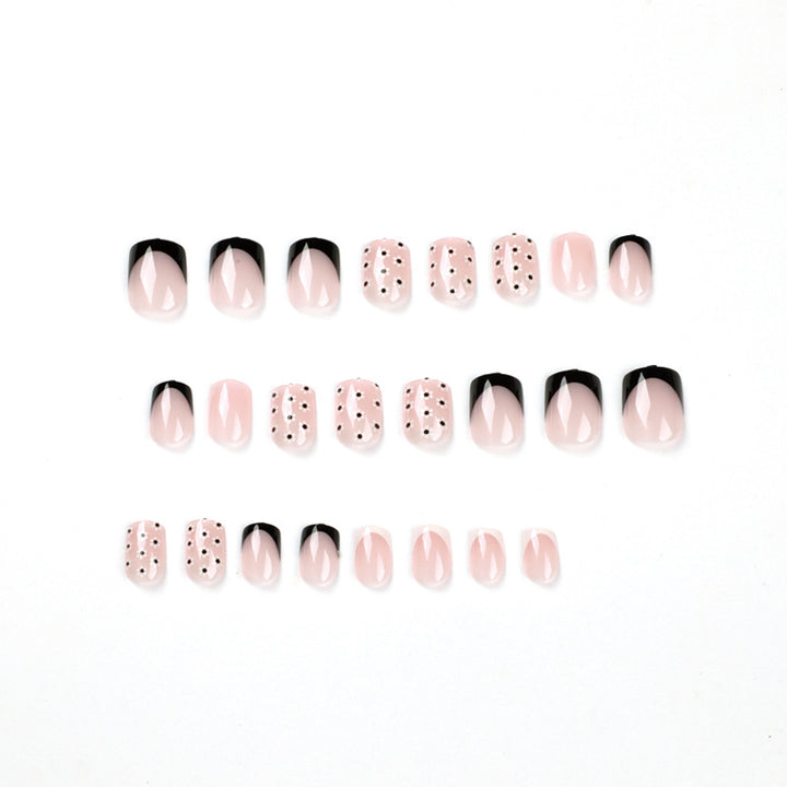 Artful Nail Art with Flower Design Kalsten