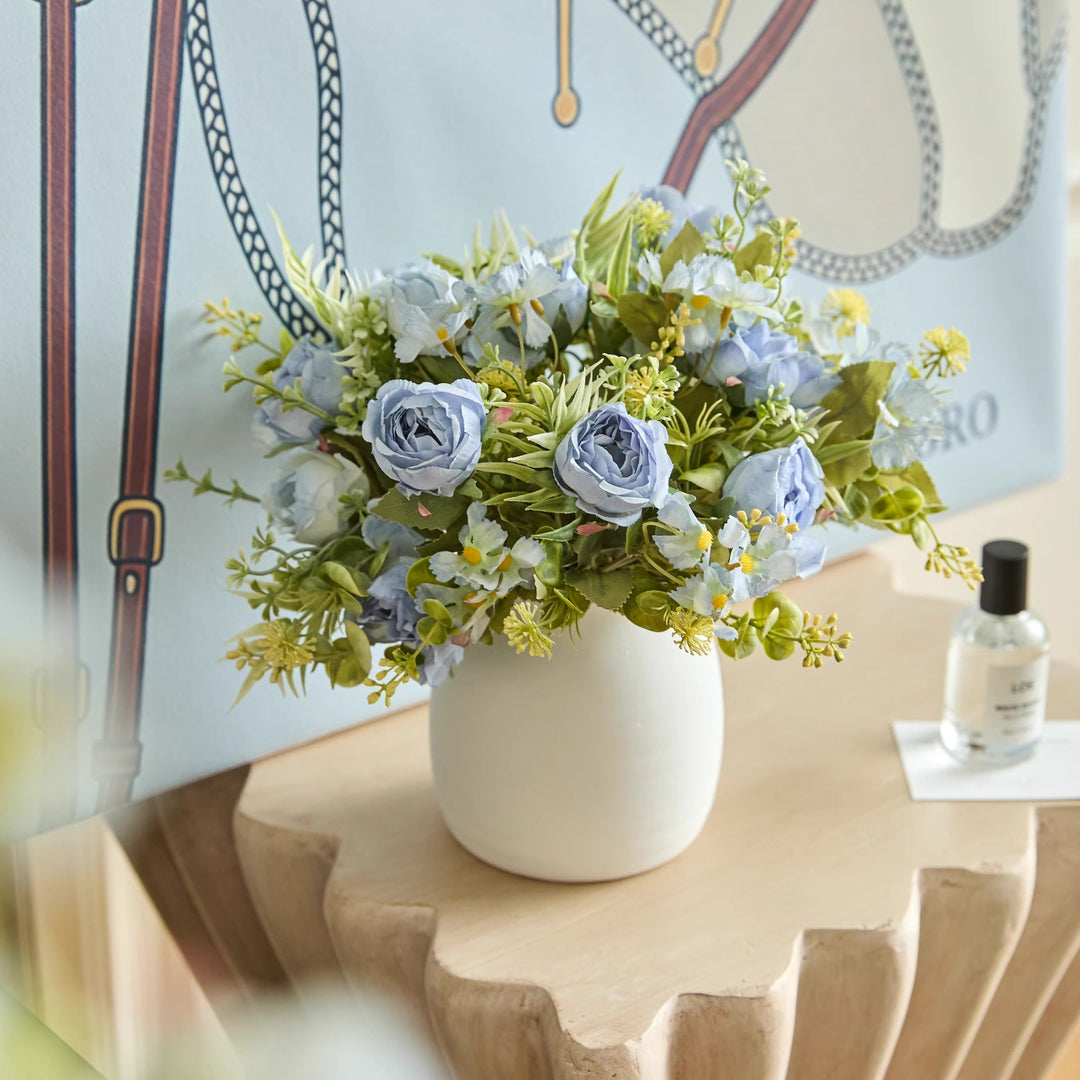 Elegant Floral Centerpiece Arrangement