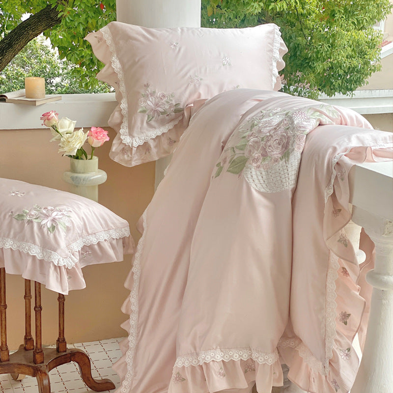Romantic floral bedding set with lace and ruffles