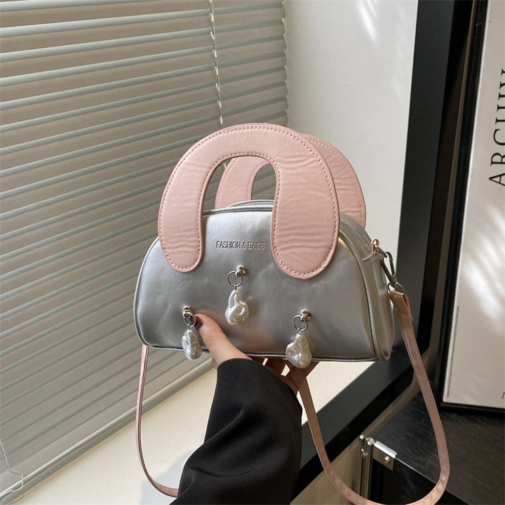 Elegant Pearl-Embellished Handbag