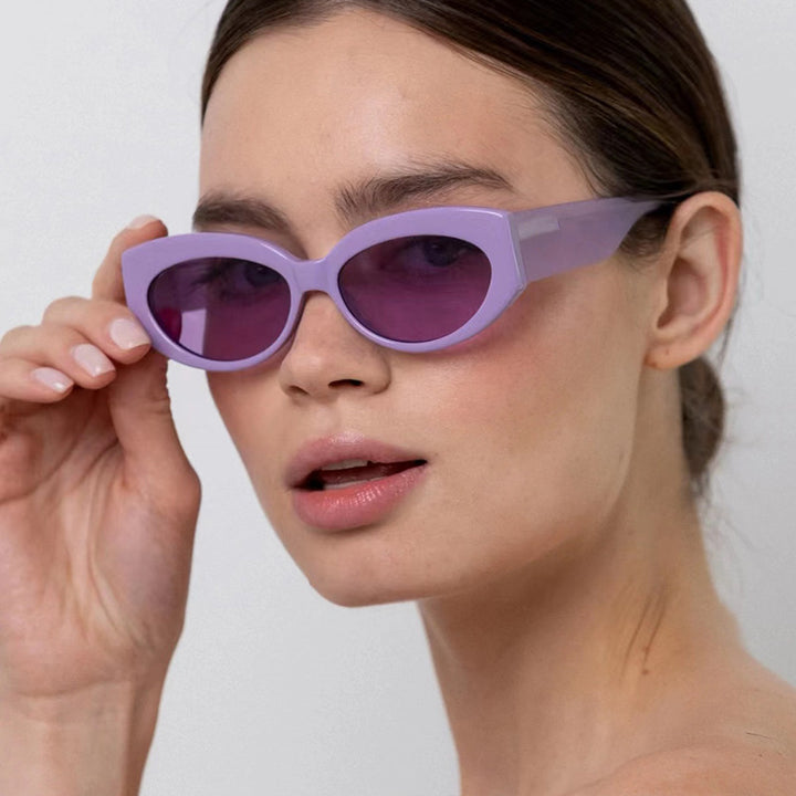 Women Cat-Eye Sunglasses in stylish plastic design Kalsten