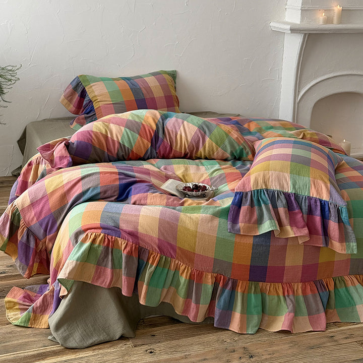 Reversible bedding set made of cotton gauze with Vichy check and decorative ruffle