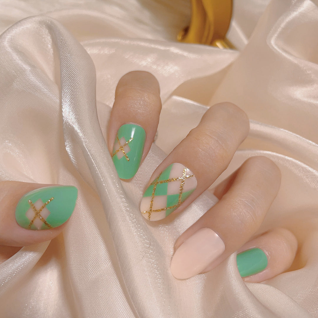 Trendy Geometric Pattern Press-On Nail Set