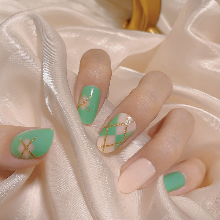 Trendy Geometric Pattern Press-On Nail Set