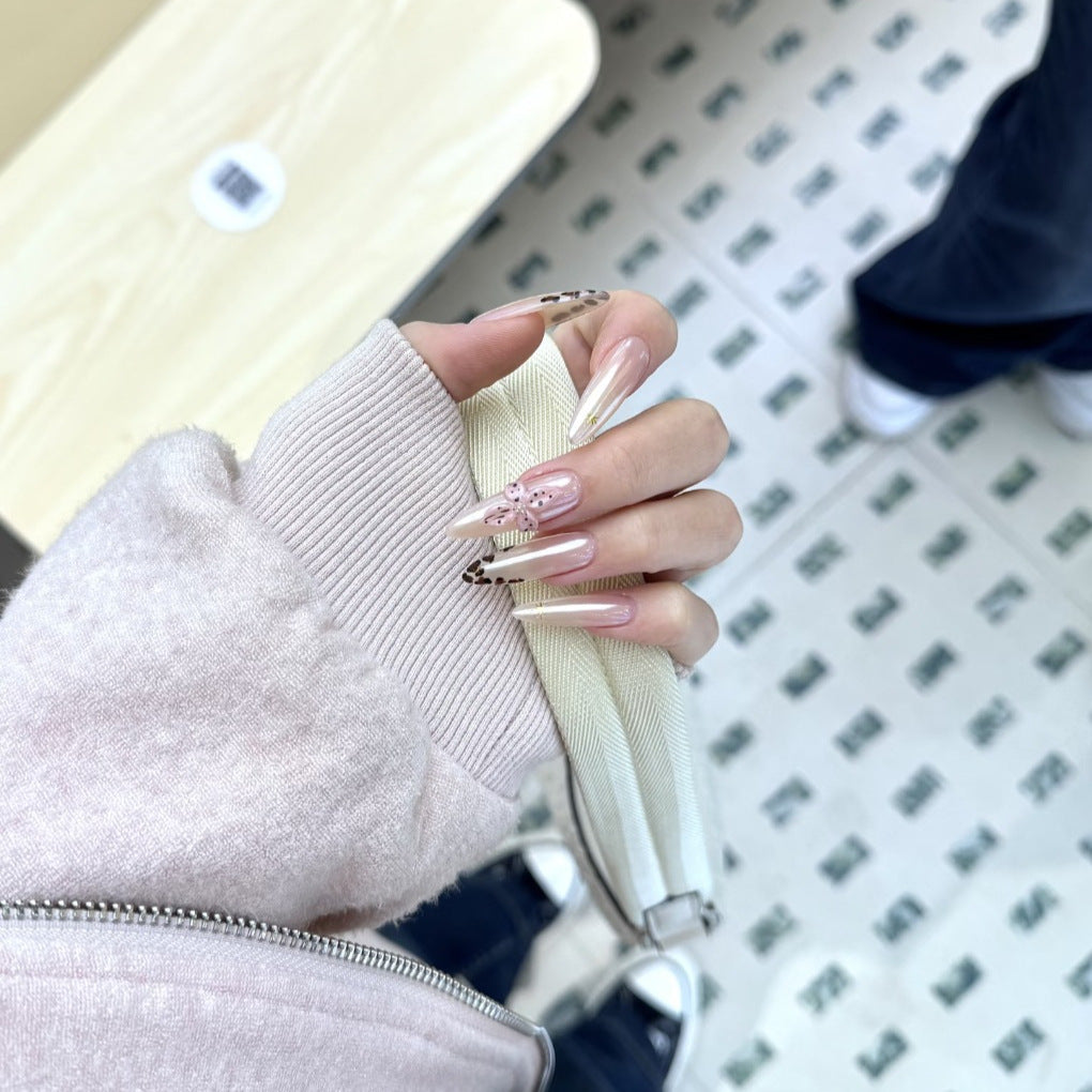 Elegant Press-On Nail Art
