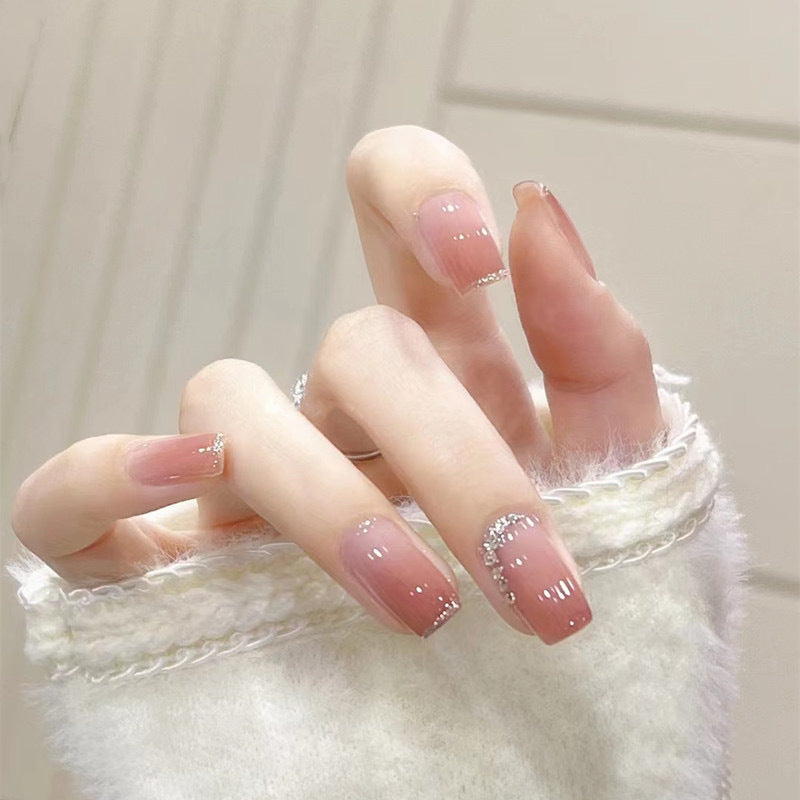 Elegant Ombre Press-On Nail Set with Decorative Rhinestone Accents Kalsten