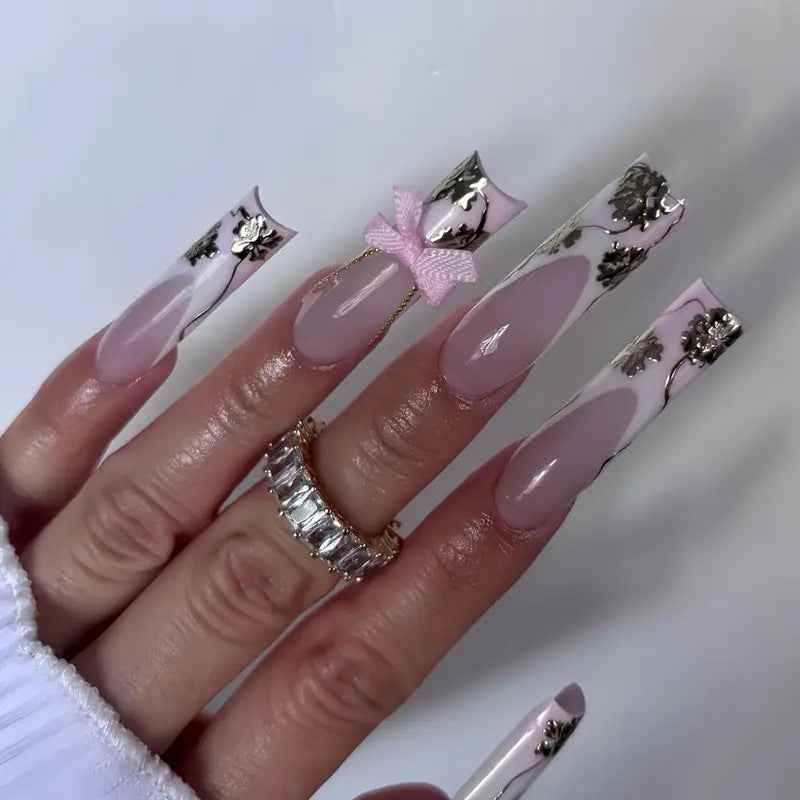 Floral Accent Decorative Press-On Nails Kalsten
