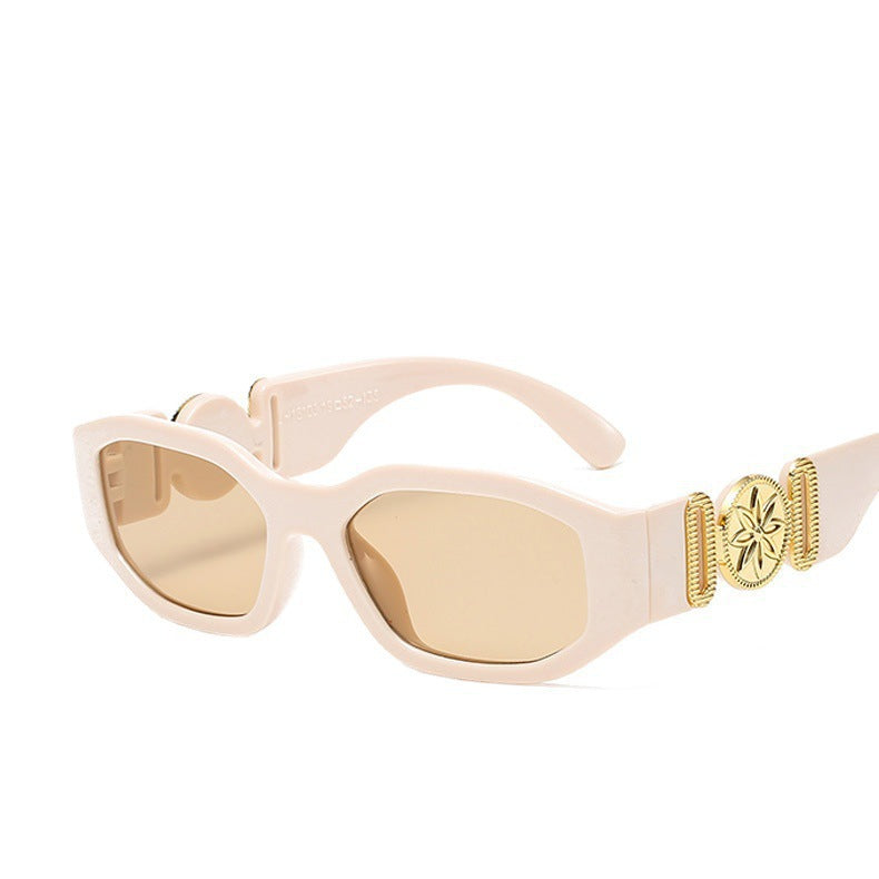 Ladies trendy and stylish sunglasses with luxurious details Kalsten