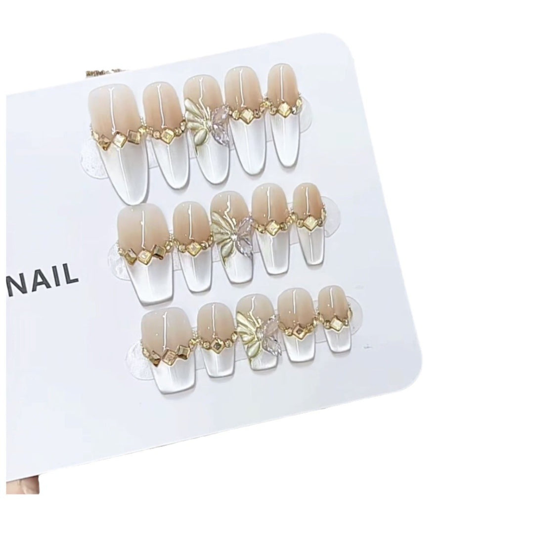 Elegant Artfully Designed Press-On Nail Set Kalsten