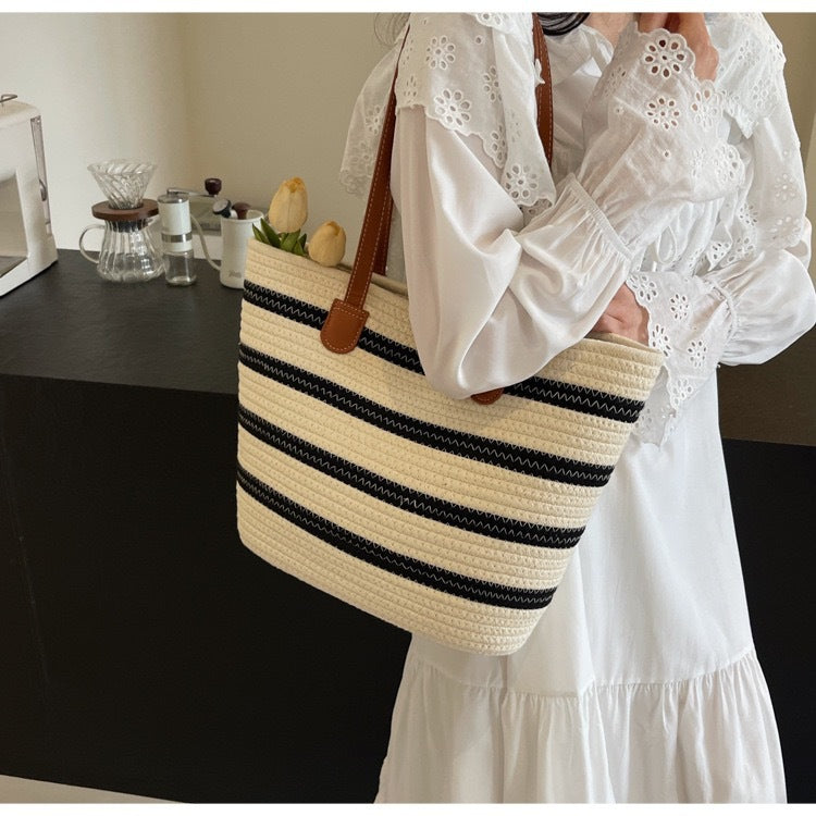 Spacious straw tote bag with leather handles Kalsten