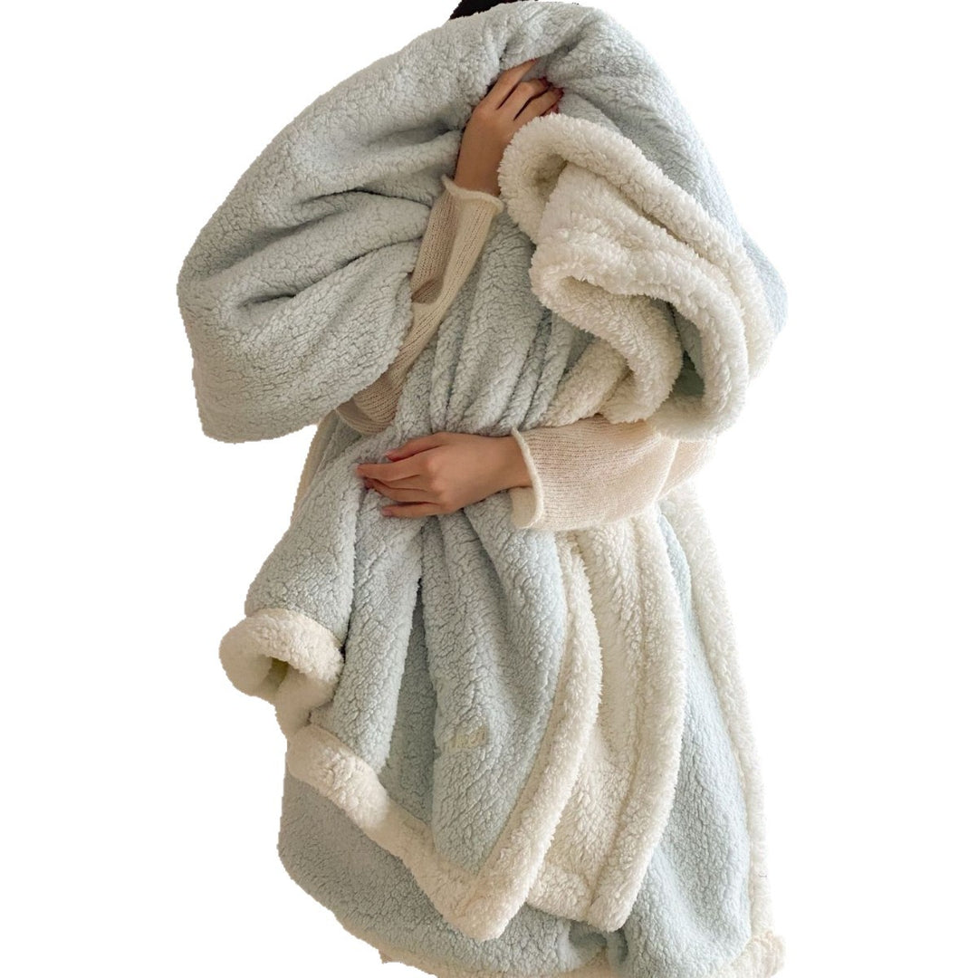 Cozy Sherpa blanket with reversible fleece lining