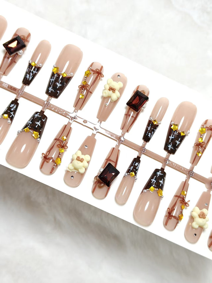 Artificial nails with living bear and gemstone accent Kalsten