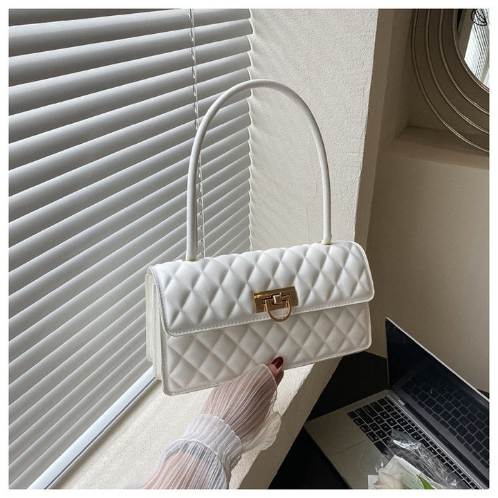 Elegant Quilted Handbag