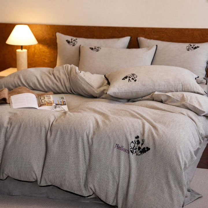 High-quality cotton blend bedding set with embroidery