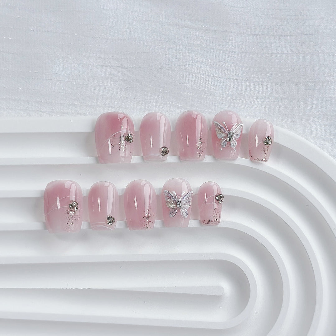 Butterfly-Embellished Press-On Nail Set