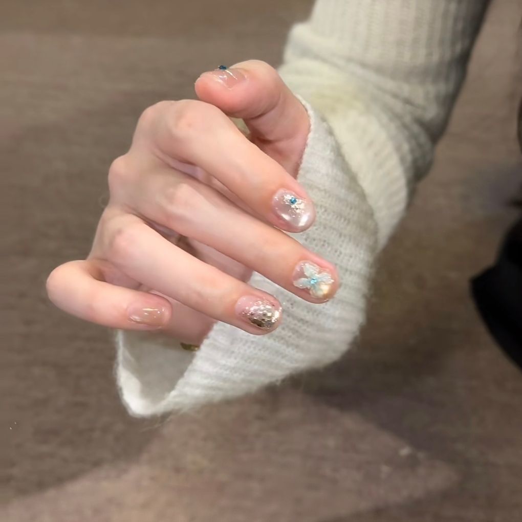 Stylish and Elegant Nail Extensions