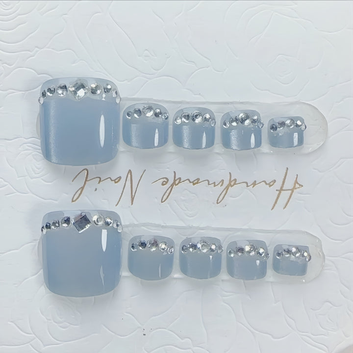 Elegant Rhinestone-Embellished Press-On Nails Kalsten