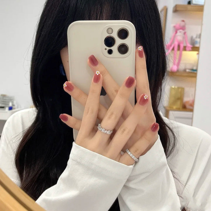 Elegant Floral Design Press-On Nail Kit