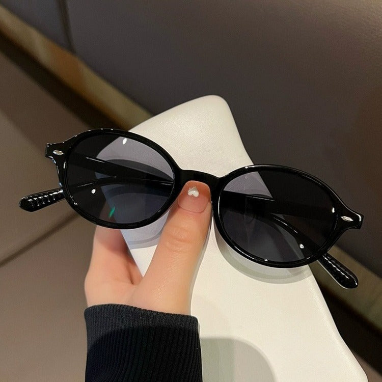 Ladies fashionable sunglasses in elegant oval design Kalsten
