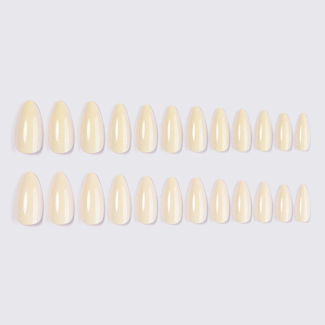 Artificial motive nails with elegant shape Kalsten