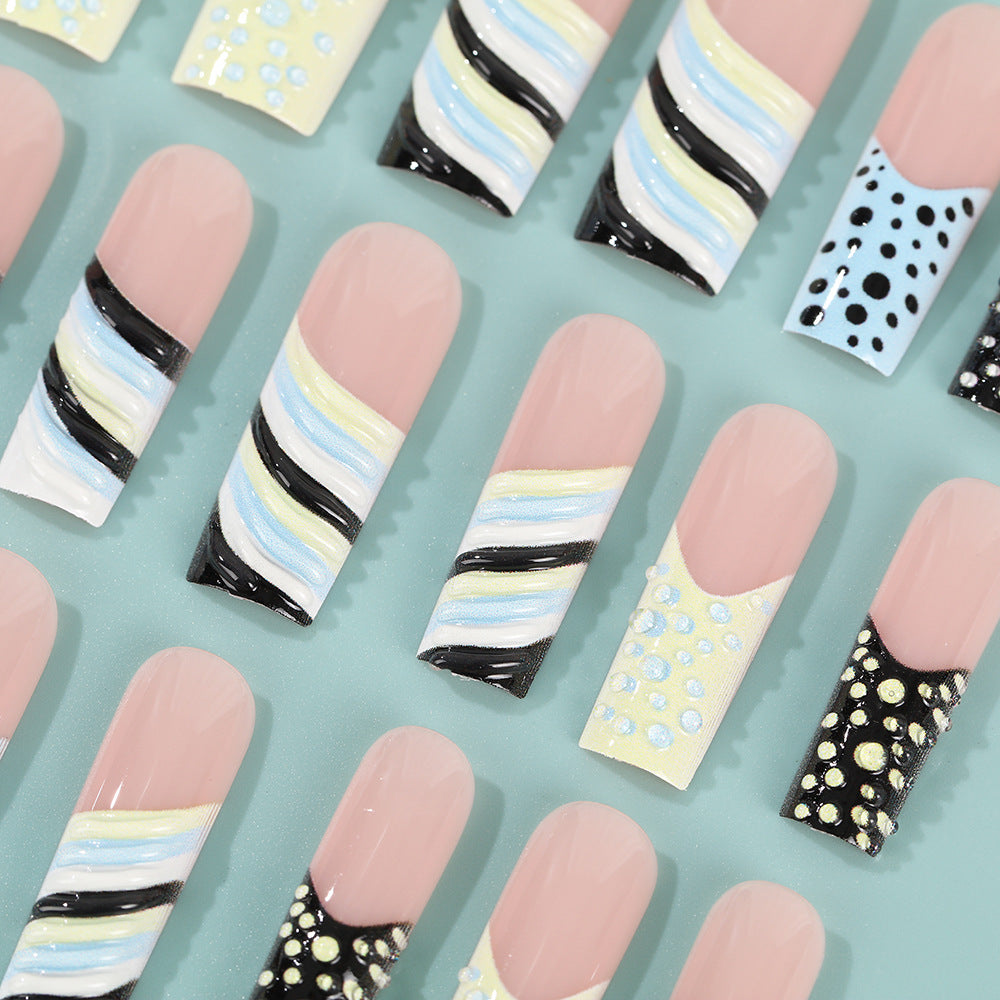 Artificial Nail Set with Stylish Geometric Designs Kalsten