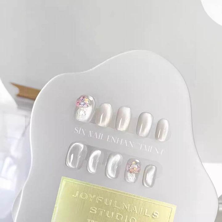 Artistic Jellyfish-Themed Press-On Nails